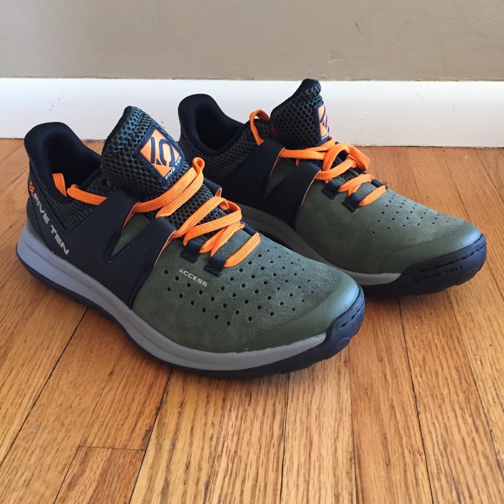 Five Ten Access Hiking shoes sz9